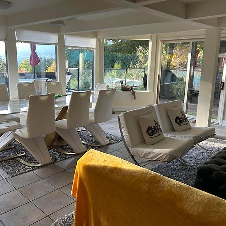 Cypress: Private Bedroom/Bathroom/Office, With Shared Pool, Hot Tub North Vancouver Esterno foto