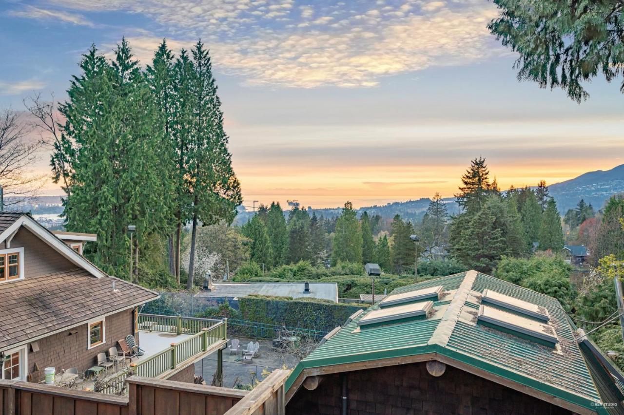 Cypress: Private Bedroom/Bathroom/Office, With Shared Pool, Hot Tub North Vancouver Esterno foto