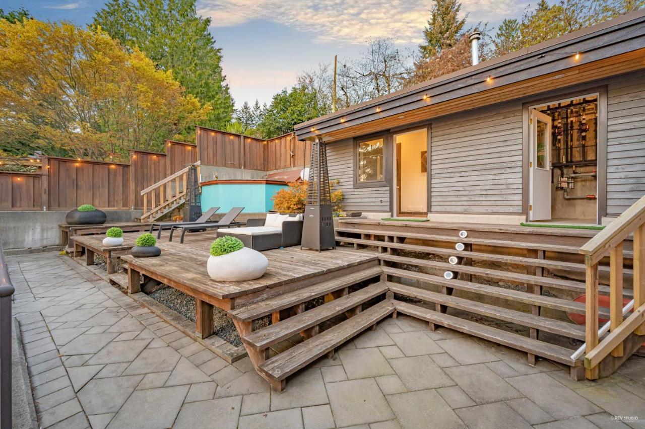 Cypress: Private Bedroom/Bathroom/Office, With Shared Pool, Hot Tub North Vancouver Esterno foto