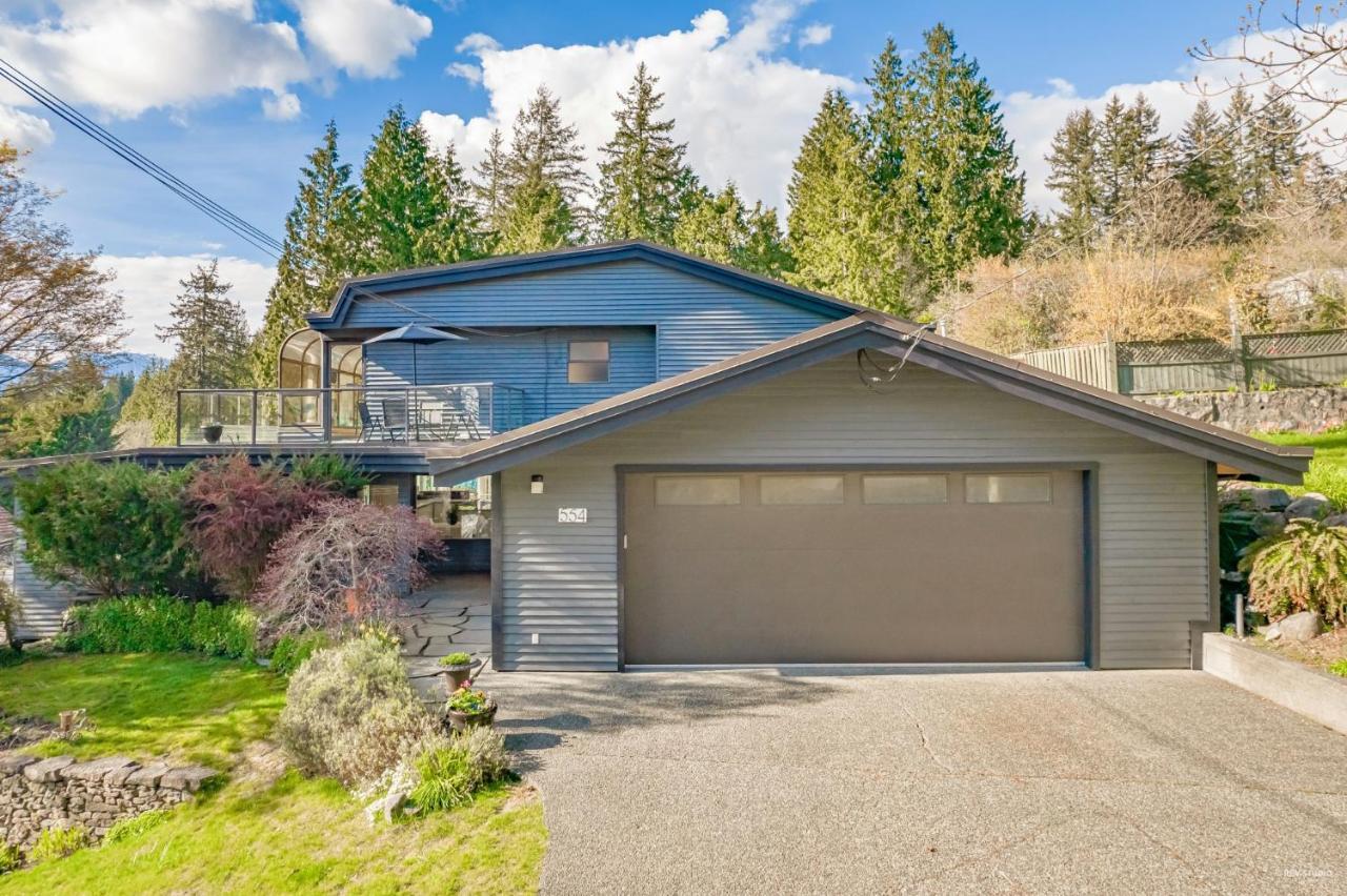 Cypress: Private Bedroom/Bathroom/Office, With Shared Pool, Hot Tub North Vancouver Esterno foto
