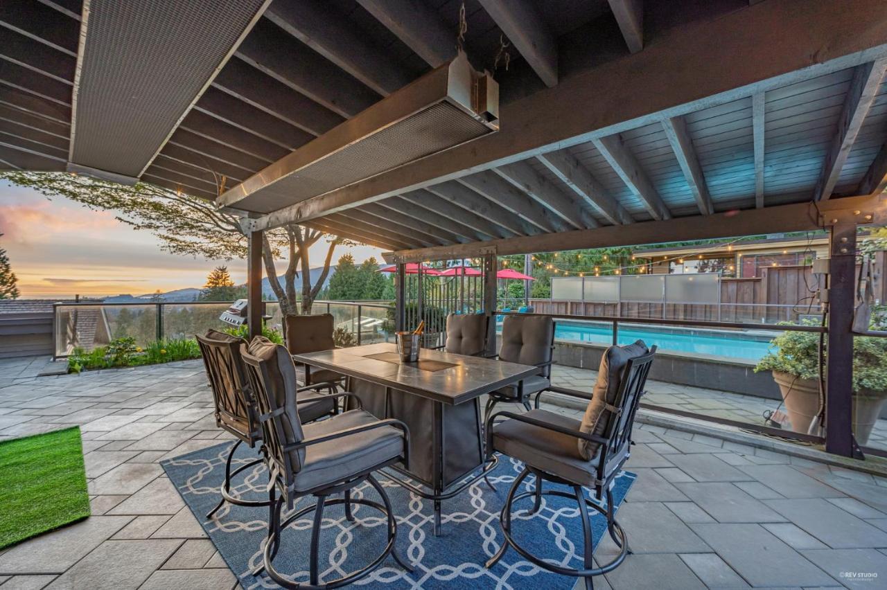 Cypress: Private Bedroom/Bathroom/Office, With Shared Pool, Hot Tub North Vancouver Esterno foto