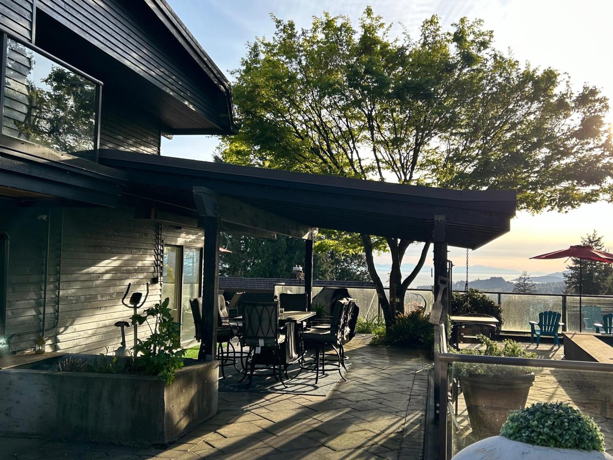 Cypress: Private Bedroom/Bathroom/Office, With Shared Pool, Hot Tub North Vancouver Esterno foto