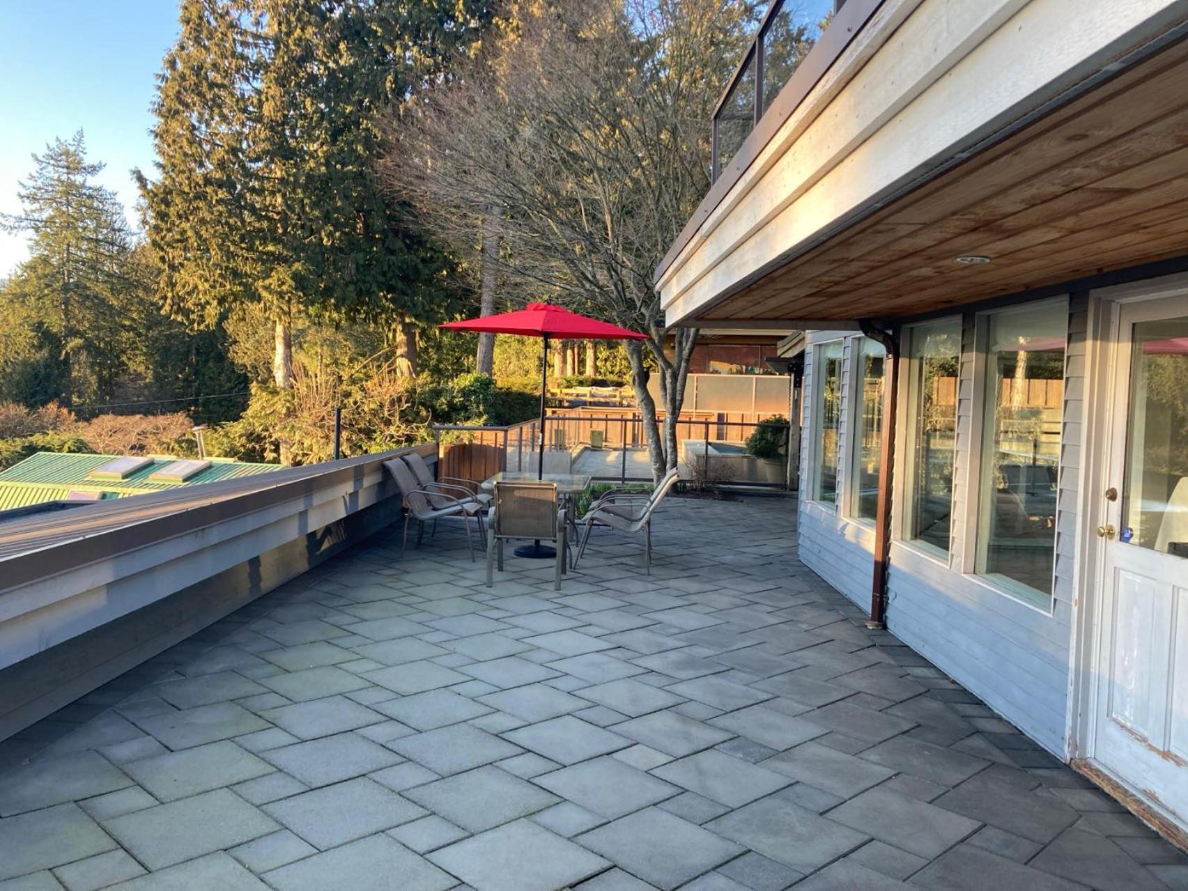 Cypress: Private Bedroom/Bathroom/Office, With Shared Pool, Hot Tub North Vancouver Esterno foto