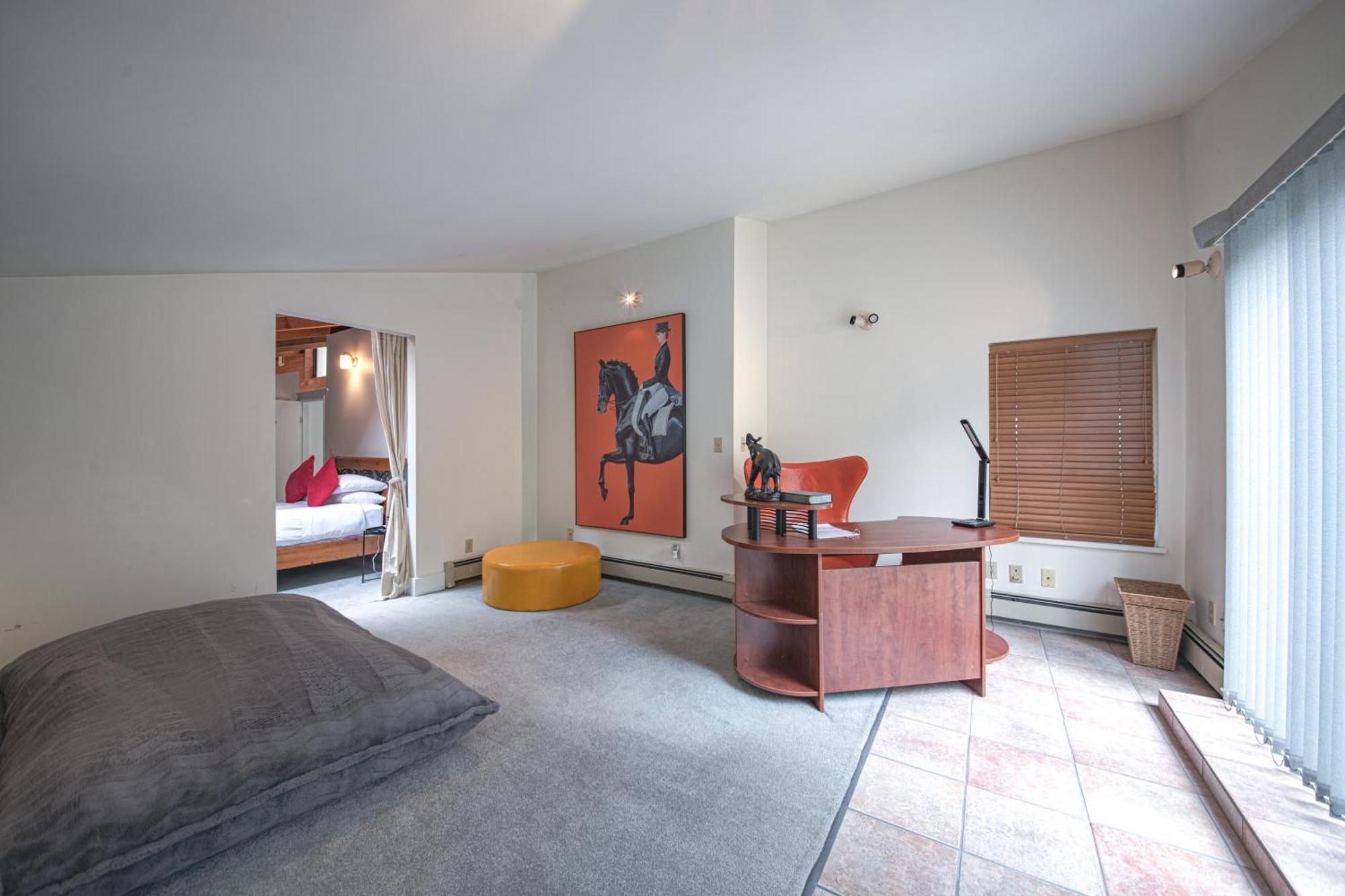 Cypress: Private Bedroom/Bathroom/Office, With Shared Pool, Hot Tub North Vancouver Esterno foto